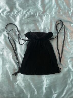 Yohji Yamamoto Y’s Black Pleated Drawstring Backpack